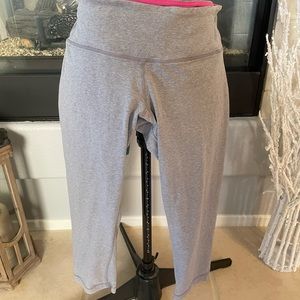 Lululemon 3/4 grey yoga pants size 8